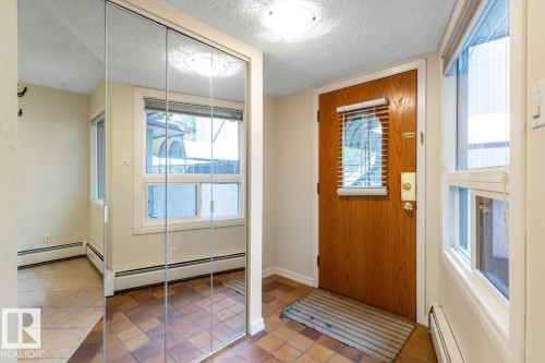 11122 83 Avenue, Edmonton, AB - Indoor Photo Showing Other Room