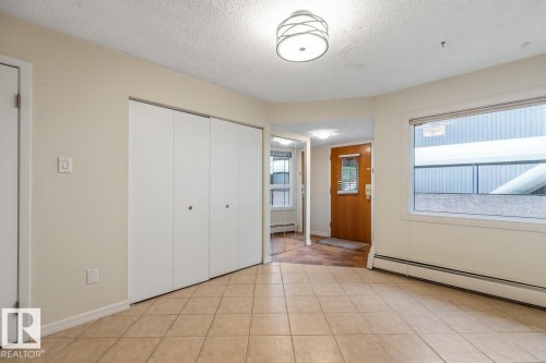 11122 83 Avenue, Edmonton, AB - Indoor Photo Showing Other Room