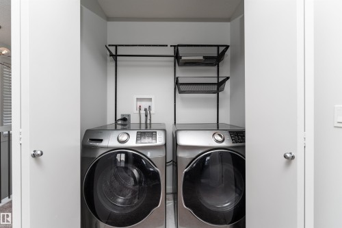 22371 93 Avenue, Edmonton, AB - Indoor Photo Showing Laundry Room