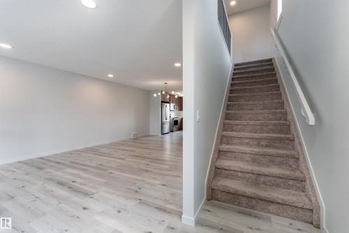 22371 93 Avenue, Edmonton, AB - Indoor Photo Showing Other Room