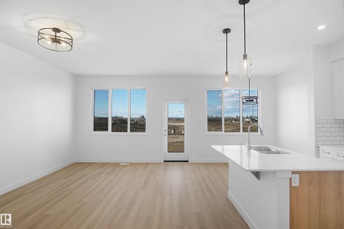 2128 210 Street, Edmonton, AB - Indoor Photo Showing Kitchen With Double Sink With Upgraded Kitchen