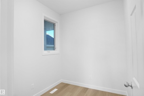 2124 210 Street, Edmonton, AB - Indoor Photo Showing Other Room