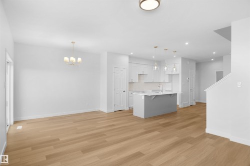 2124 210 Street, Edmonton, AB - Indoor Photo Showing Kitchen