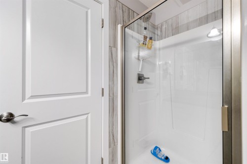 81 Richmond Link, Fort Saskatchewan, AB - Indoor Photo Showing Bathroom