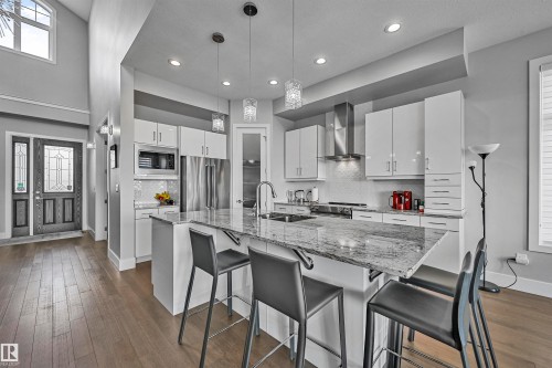 1025 Huckell Place, Edmonton, AB 