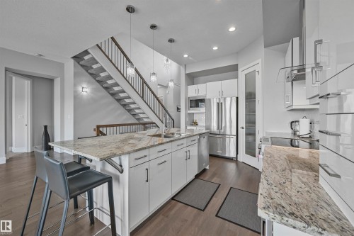 1025 Huckell Place, Edmonton, AB 