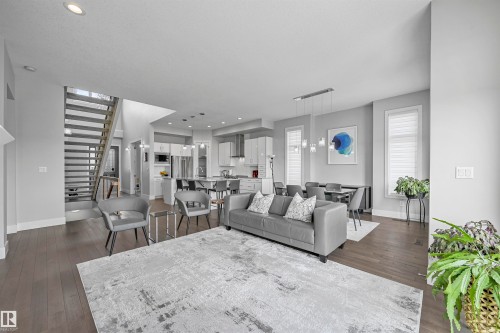 1025 Huckell Place, Edmonton, AB 