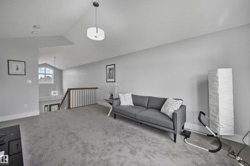 1025 Huckell Place, Edmonton, AB 