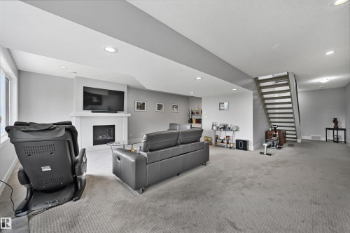 1025 Huckell Place, Edmonton, AB 