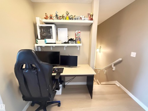 17633 120 Street, Edmonton, AB - Indoor Photo Showing Office