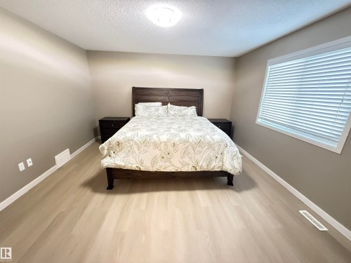 17633 120 Street, Edmonton, AB - Indoor Photo Showing Bedroom