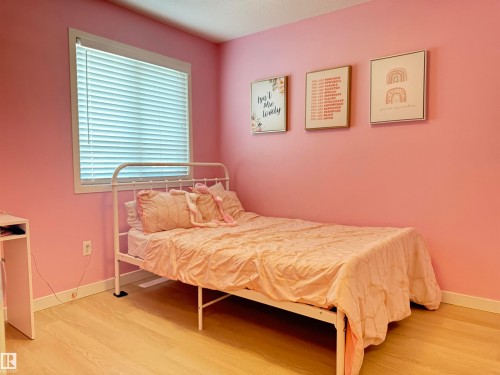 17633 120 Street, Edmonton, AB - Indoor Photo Showing Bedroom