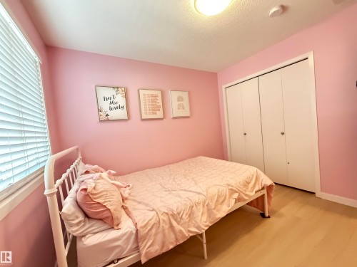 17633 120 Street, Edmonton, AB - Indoor Photo Showing Bedroom