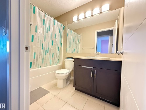 17633 120 Street, Edmonton, AB - Indoor Photo Showing Bathroom