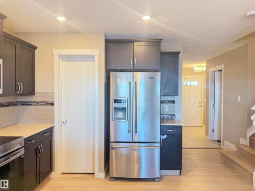 17633 120 Street, Edmonton, AB - Indoor Photo Showing Kitchen