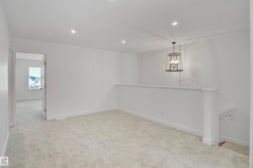 8464 183 Avenue, Edmonton, AB - Indoor Photo Showing Other Room