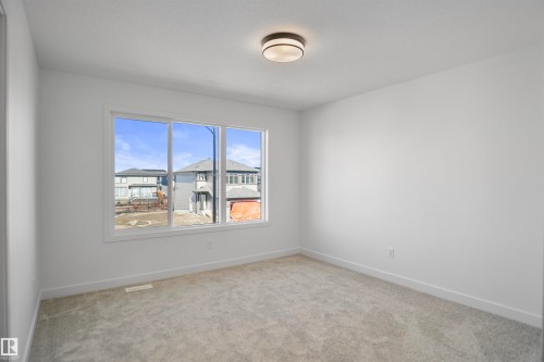 8464 183 Avenue, Edmonton, AB - Indoor Photo Showing Other Room