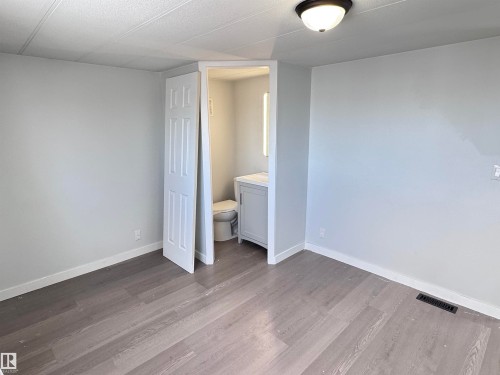 68 9501 104 Avenue, Westlock, AB - Indoor Photo Showing Other Room