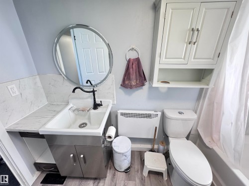 68 9501 104 Avenue, Westlock, AB - Indoor Photo Showing Bathroom
