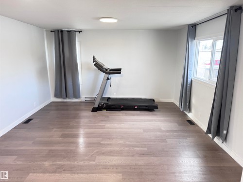 68 9501 104 Avenue, Westlock, AB - Indoor Photo Showing Gym Room