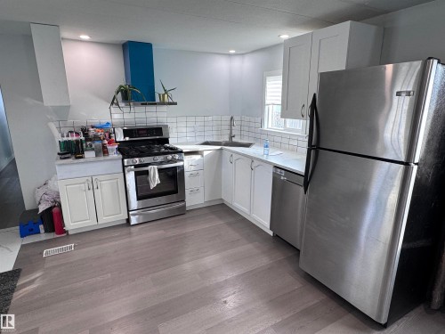 68 9501 104 Avenue, Westlock, AB - Indoor Photo Showing Kitchen