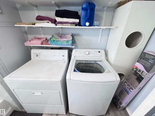 68 9501 104 Avenue, Westlock, AB - Indoor Photo Showing Laundry Room