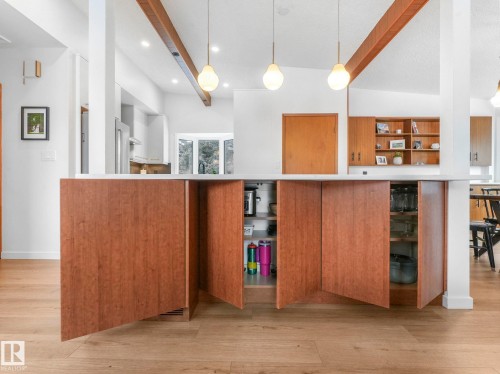 14004 80 Avenue, Edmonton, AB - Indoor Photo Showing Kitchen