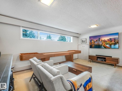 14004 80 Avenue, Edmonton, AB - Indoor