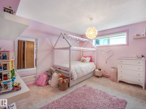 14004 80 Avenue, Edmonton, AB - Indoor Photo Showing Bedroom