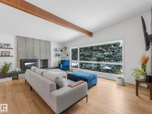 14004 80 Avenue, Edmonton, AB - Indoor Photo Showing Living Room With Fireplace