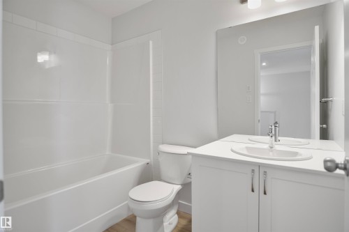 3 Tenuto Link, Spruce Grove, AB - Indoor Photo Showing Bathroom