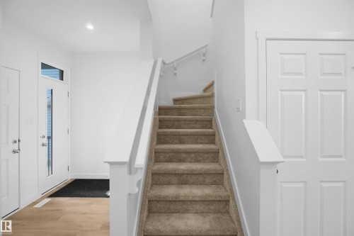 22920 82 Avenue, Edmonton, AB - Indoor Photo Showing Other Room