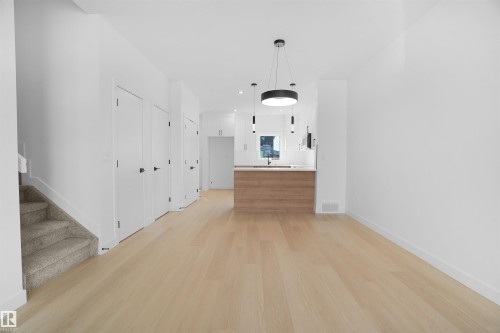 84 Blackbird Bend, Fort Saskatchewan, AB - Indoor Photo Showing Other Room