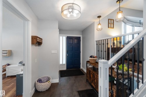 Foyer entrance featuring baseboards - 6 Garraway Pl, St. Albert, AB - Indoor Photo Showing Other Room