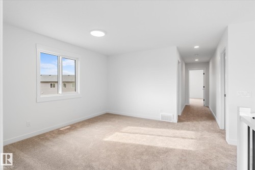 22607 89 Avenue, Edmonton, AB - Indoor Photo Showing Other Room