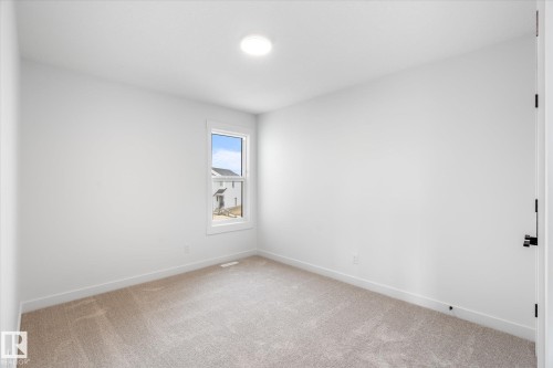 22607 89 Avenue, Edmonton, AB - Indoor Photo Showing Other Room