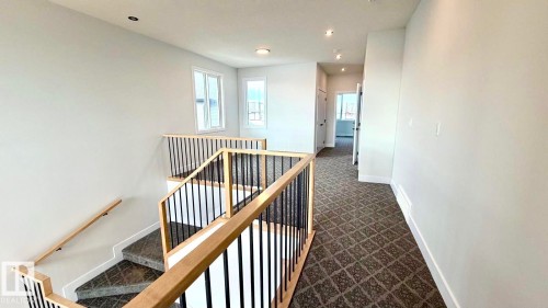 34 Astoria Place, Devon, AB - Indoor Photo Showing Other Room