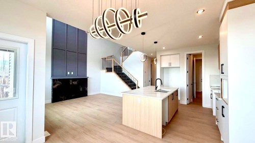 34 Astoria Place, Devon, AB - Indoor Photo Showing Kitchen