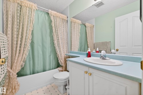 301 10511 42 Avenue, Edmonton, AB - Indoor Photo Showing Bathroom