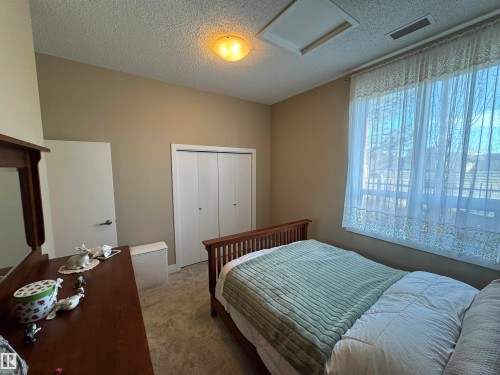 115 6608 28 Avenue, Edmonton, AB - Indoor Photo Showing Bedroom