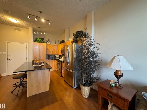 115 6608 28 Avenue, Edmonton, AB - Indoor Photo Showing Kitchen