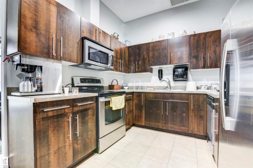 218 6608 28 Avenue, Edmonton, AB - Indoor Photo Showing Kitchen With Stainless Steel Kitchen