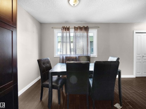 791 Abbottsfield Road, Edmonton, AB - Indoor Photo Showing Dining Room