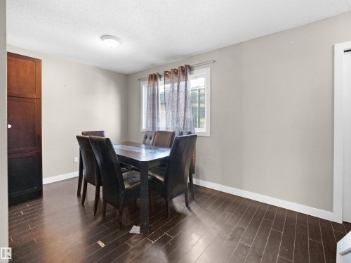 791 Abbottsfield Road, Edmonton, AB - Indoor Photo Showing Dining Room
