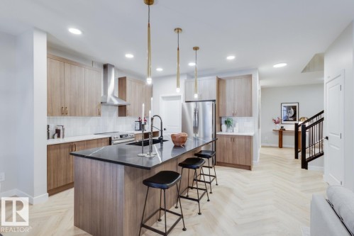 8239 Kiriak Loop, Edmonton, AB - Indoor Photo Showing Kitchen With Upgraded Kitchen
