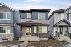 1012 14 Avenue  Edmonton, AB T6T 2W8