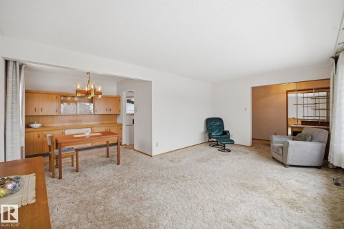 5304 114B Street, Edmonton, AB - Indoor