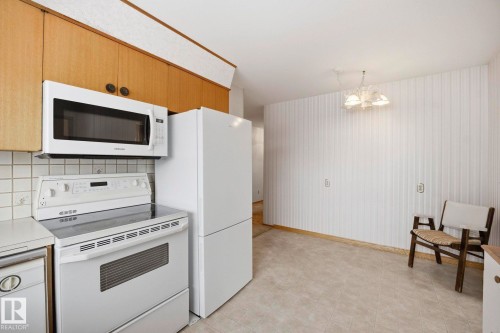 5304 114B Street, Edmonton, AB - Indoor Photo Showing Kitchen