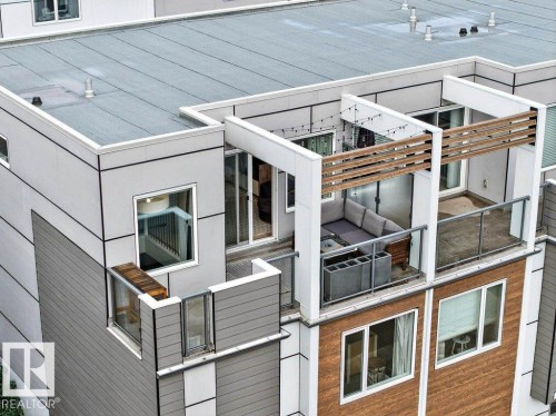 7 9745 92 Street, Edmonton, AB - Outdoor