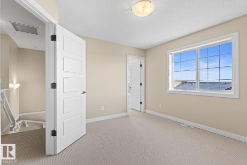 39 13825 155 Avenue, Edmonton, AB - Indoor Photo Showing Other Room